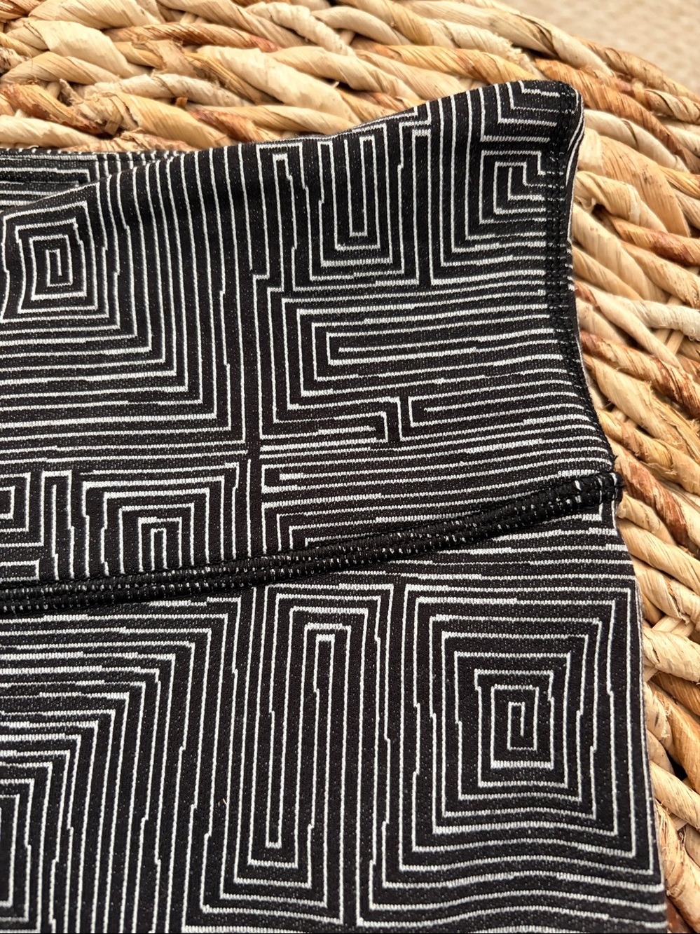 Lululemon Wunder Under Maze Jacquard Crop Legging - Picture 8 of 14